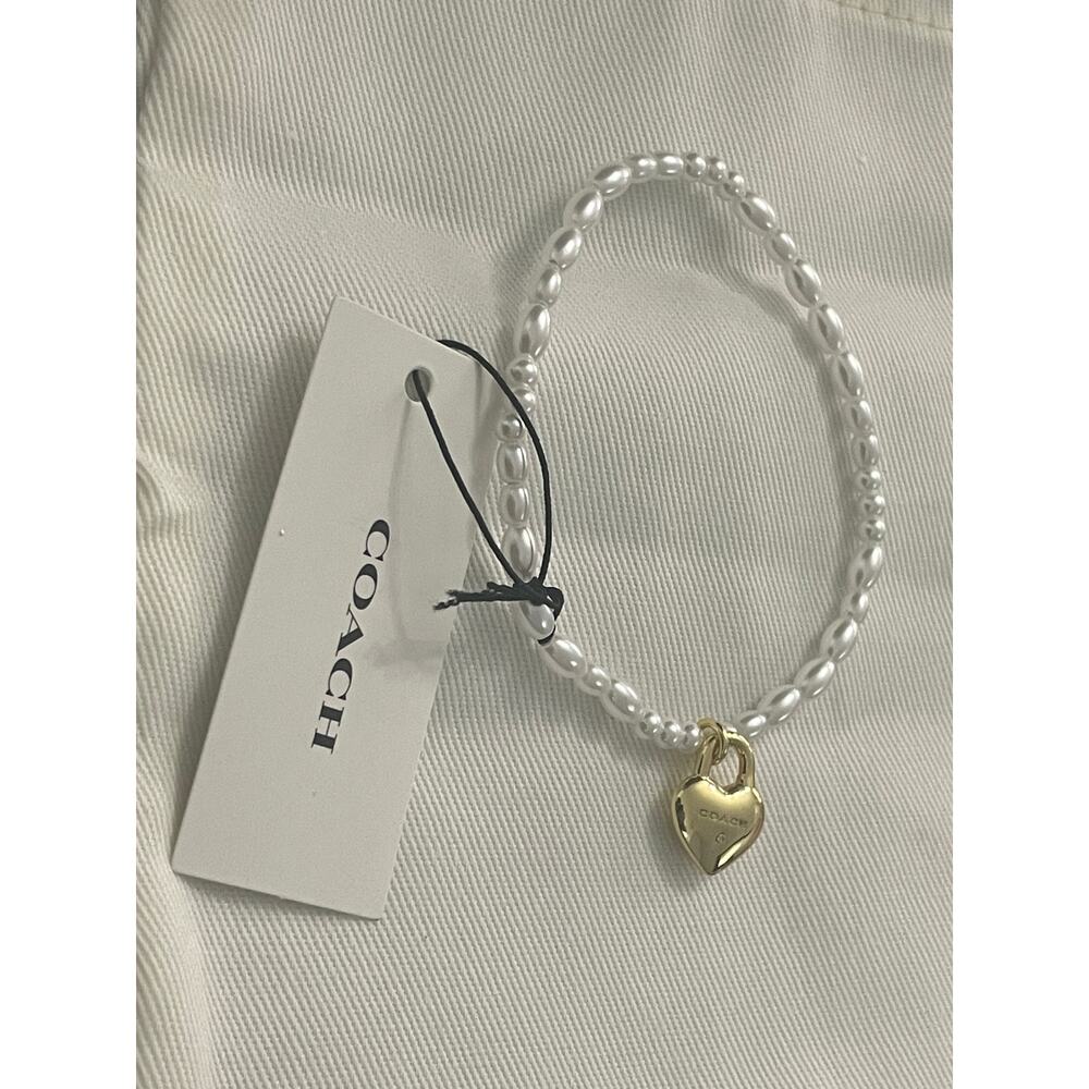 Coach  Heart Lock Stretch Bracelet Glass pearls, plated brass and cubic zirconia - Picture 5 of 5